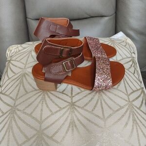 Rachel Shoesŵ Brown and Pink Glitter Girls Sandals